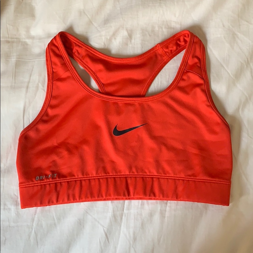 Women’s Nike classic swoosh compression sports bra